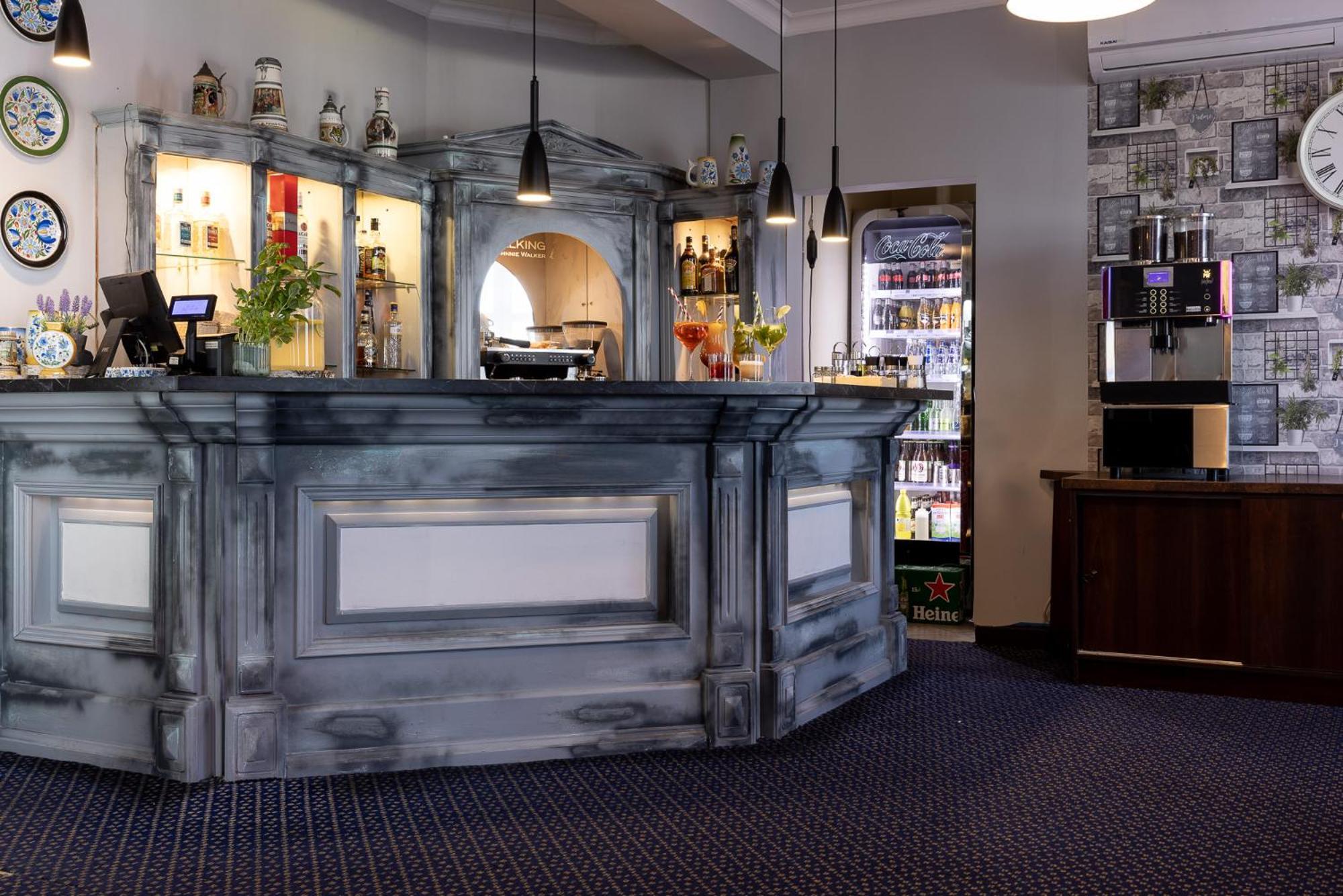 Hotel Diamond W Bialym Dworku Rumia Exteriör bild